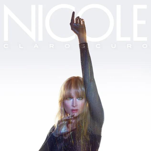 Carátula de Claroscuro, de Nicole